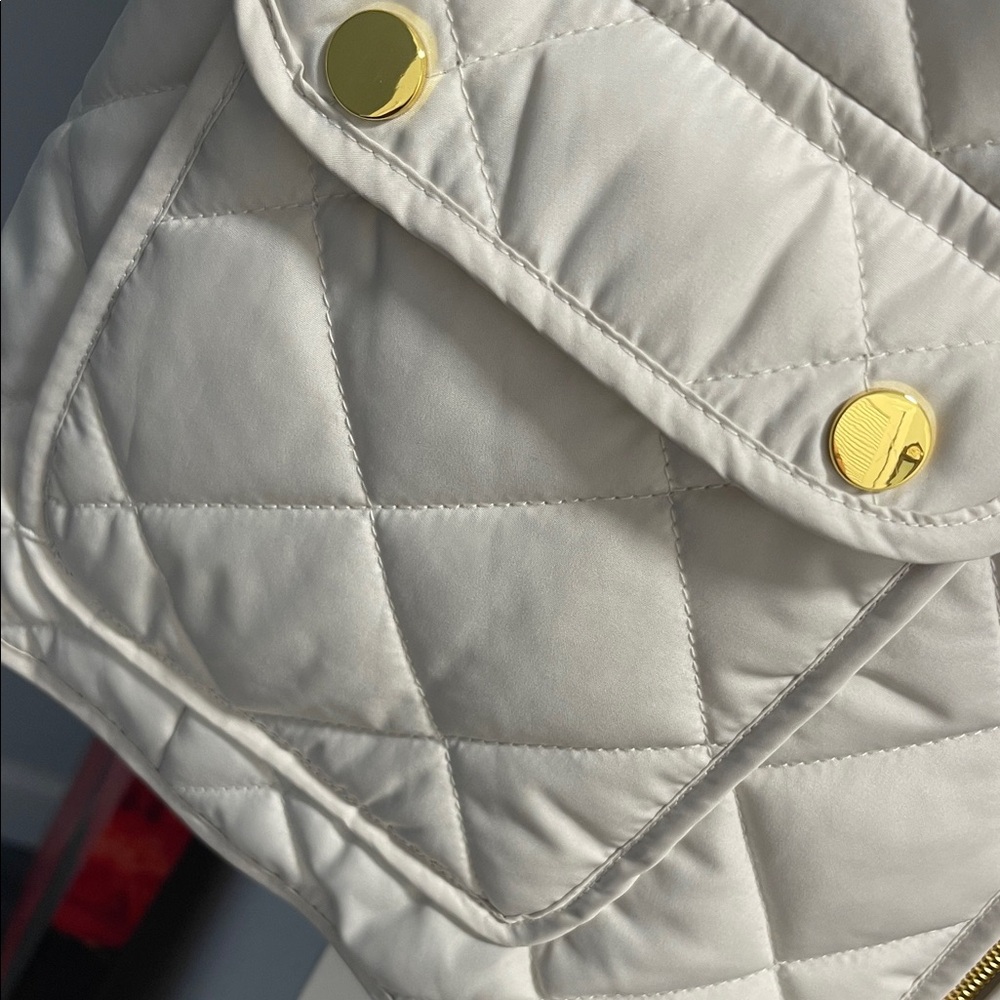 St. John's Bay Quilted White Vest - Picture 3 of 6